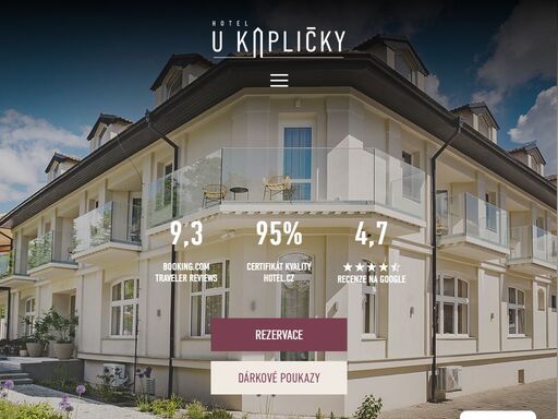 vítejte v;hotelu u kapličky – místu, které kombinuje luxusní ubytování v;moderních designových pokojích s;nevšedními gastronomickými zážitky.