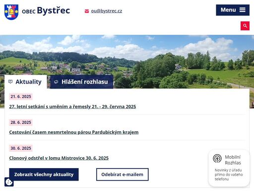 obec leží v podhůří orlických hor v severovýchodní části okresu ústí nad orlicí u jablonného nad orlicí, v sousedství turistické a rekreační oblasti čenkovice, bukové hory a suchého vrchu.