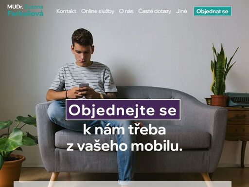 online služby medcenter umožňují pacientům objednat se na vyšetření, zanechat lékaři vzkaz, zaslat lékařský nález nebo si zažádat o léky přes internet.