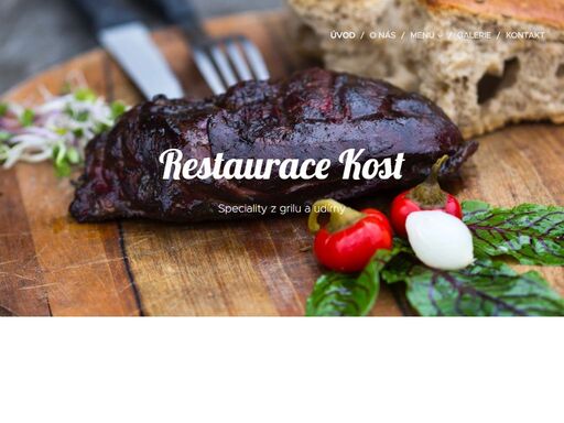 restaurace přímo u hradu kost. u nás ochutnáte jedinečná grilovaná a uzená masa.