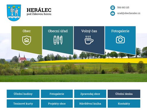obec herálec pod žákovou horou leží v severovýchodní části kraje vysočina na úpatí nejvyšších vrcholů chráněné krajinné oblasti žďárské vrchy.