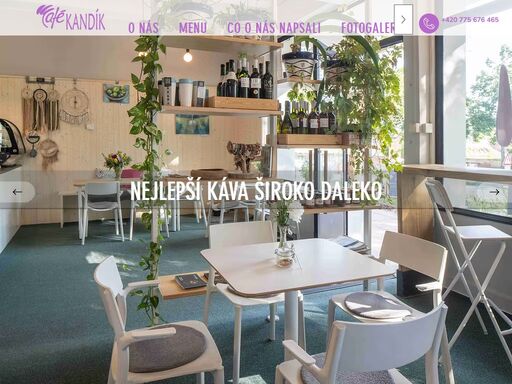 specializujeme se na nejlepší kávu široko daleko. najdete nás nedaleko za prahou, na unikátním ostrohu nad údolím řek vltavy a sázavy.