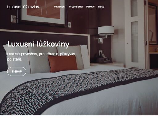 luxusní ložní povlečení známé také jako luxusní zámecké povlečení.
