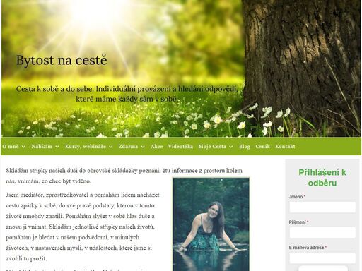 skládám střípky našich duší do obrovské skládačky poznání, čtu informace z prostoru kolem nás, vnímám, co chce být viděno.