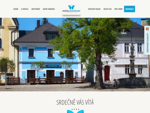 ať už k nám přijedete s rodinou, se skupinkou přátel, nebo zde uspořádáte firemní školení, vždy se budeme snažit vám pobyt co nejvíce zpříjemnit aby jste si domů odvezli hezké vzpomínky.