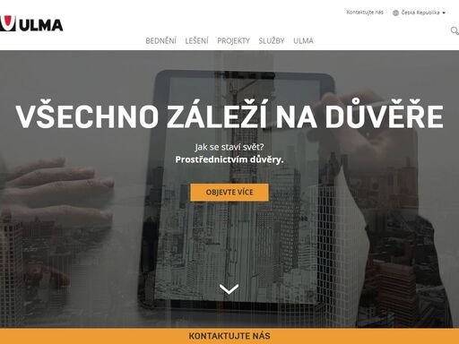 mezinárodní společnost specializující se na vývoj a distribuci systémů bednění a lešení pro výstavbu.