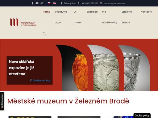 městské muzeum v železném brodě v českém ráji se zaměřuje na umělecké sklářství železnobrodska a podhorský folklor. výstavní síň libenského-brychtové v muzeu.